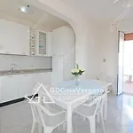 Gd Vacanza - Fronte Mare - * Lido Marini